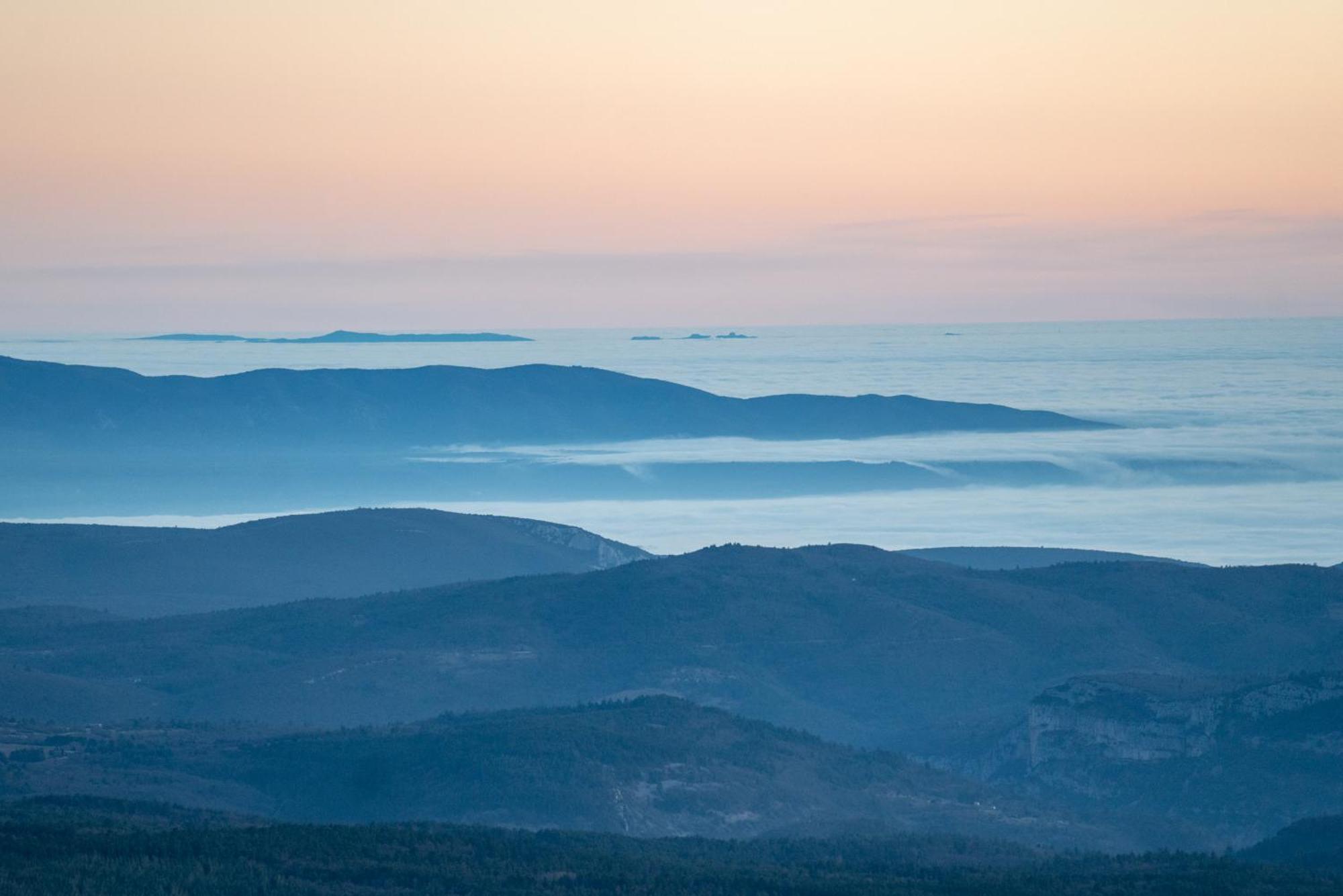 Les Terrasses De Cascavelle Villa Blauvac Dış mekan fotoğraf
